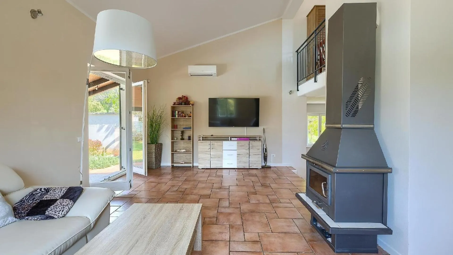 Ferienhaus Mit Privatpool Fuer 8 Personen Ca 130 Qm In Medulin, Istrien Suedkueste Von Istrien Holiday home Medulin
